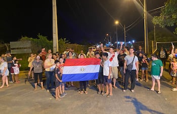 Vecinos de Villeta protestan por el deplorable estado de la ruta