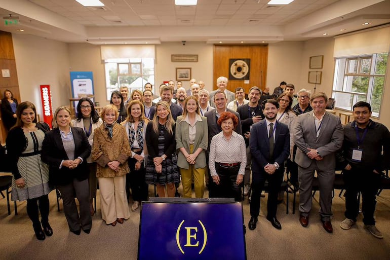 Soledad Núñez reunida con el Club de Ejecutivos.