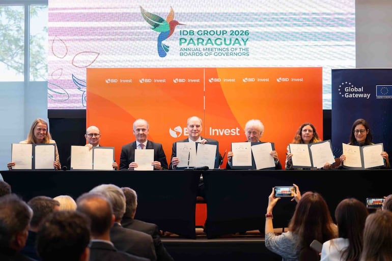La firma se dio en el marco de la Asamblea del BID.