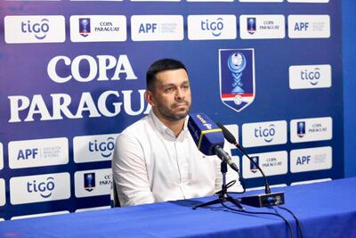 Felipe Ariel Giménez Miranda (44 años), entrenador del Sportivo 2 de Mayo de Pedro Juan Caballero.