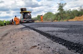 Antes de la construcción de esta carretera, los productores derramaban cientos de litros de leche en la ruta por el pésimo estado de la vía. Hoy el panorama cambió.