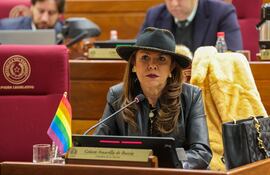 Senadora Celeste Amarilla presenta su apoyo a la comunidad LGBTIQ+.