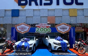 Entre los sorteos destacados de las ofertas navideñas de Bristol se encuentran una camioneta Audi Q5 0 km y una VW Amarok 0 km.