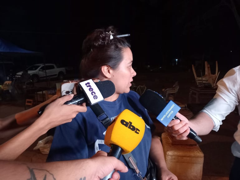 Ana Giménez, hija Natividad Giménez (59), paciente del Hospital Nacional de Itauguá.