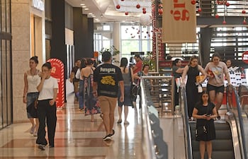 La actividad comercial resalta entre los principales rubros que dinamizaron la economía este año