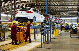 Exportaciones bajo el régimen de maquila registran aumento.