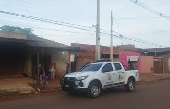 Intervención policial en el lugar en que ocurrió el homicidio en Pedro Juan Caballero.