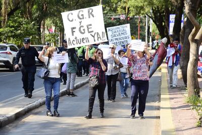 Ciudadanos realizaron una protesta el viernes pasado y organizan otra para hoy a las 17:30, frente a la Municipalidad de Asunción.