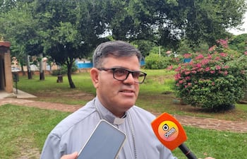 Osmar López alertó que la crisis y las deudas llevan a muchas familias a una “economía de guerra”, agravada por la corrupción.