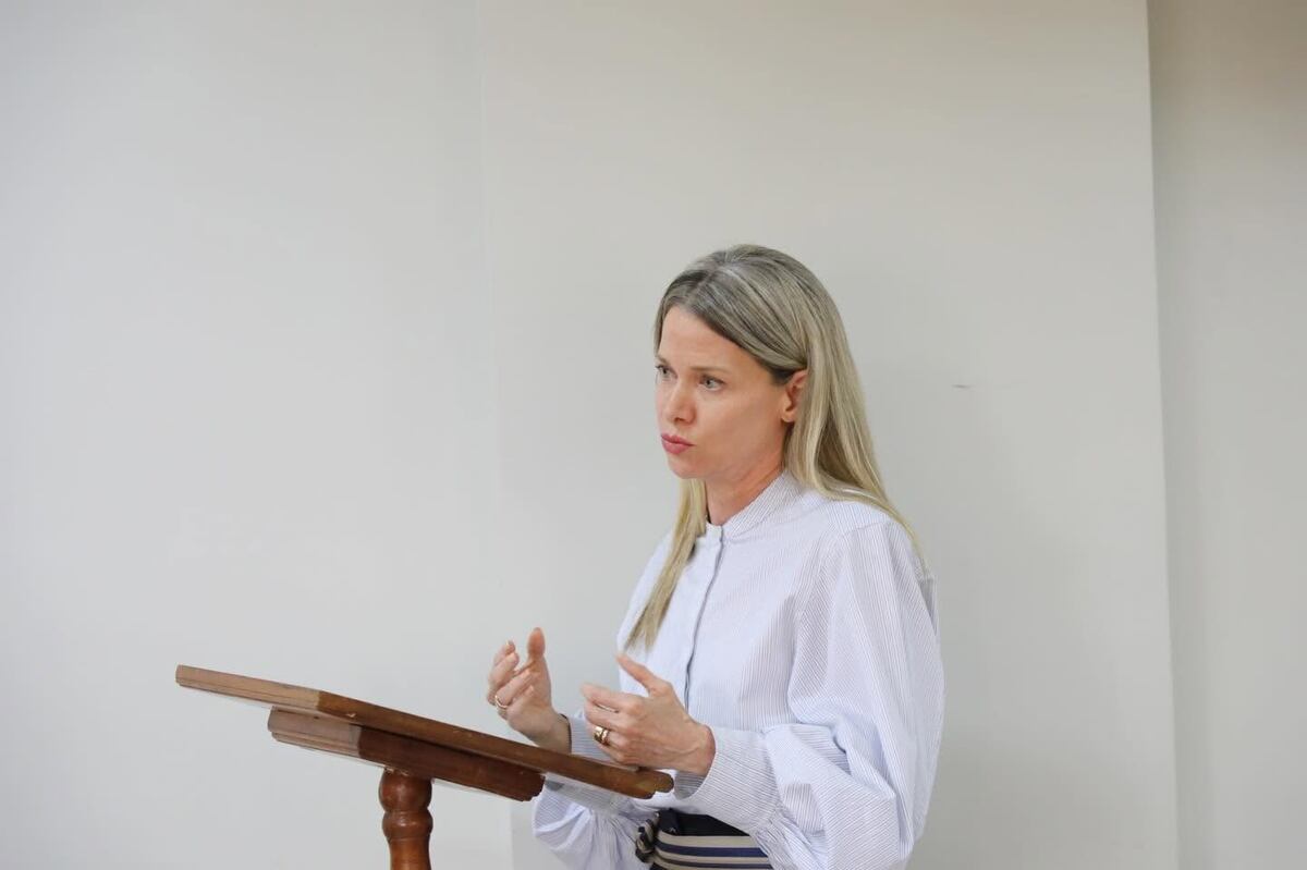 El fuerte cuestionamiento de los seccionaleros a Estefanía Laterza, candidata a embajadora en EE.UU.