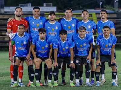 Equipo de Quinceno FC de Itapé que goleó por 5-0 al Deportivo Unión la noche del miércoles, en el estadio del General Díaz de Pilar.