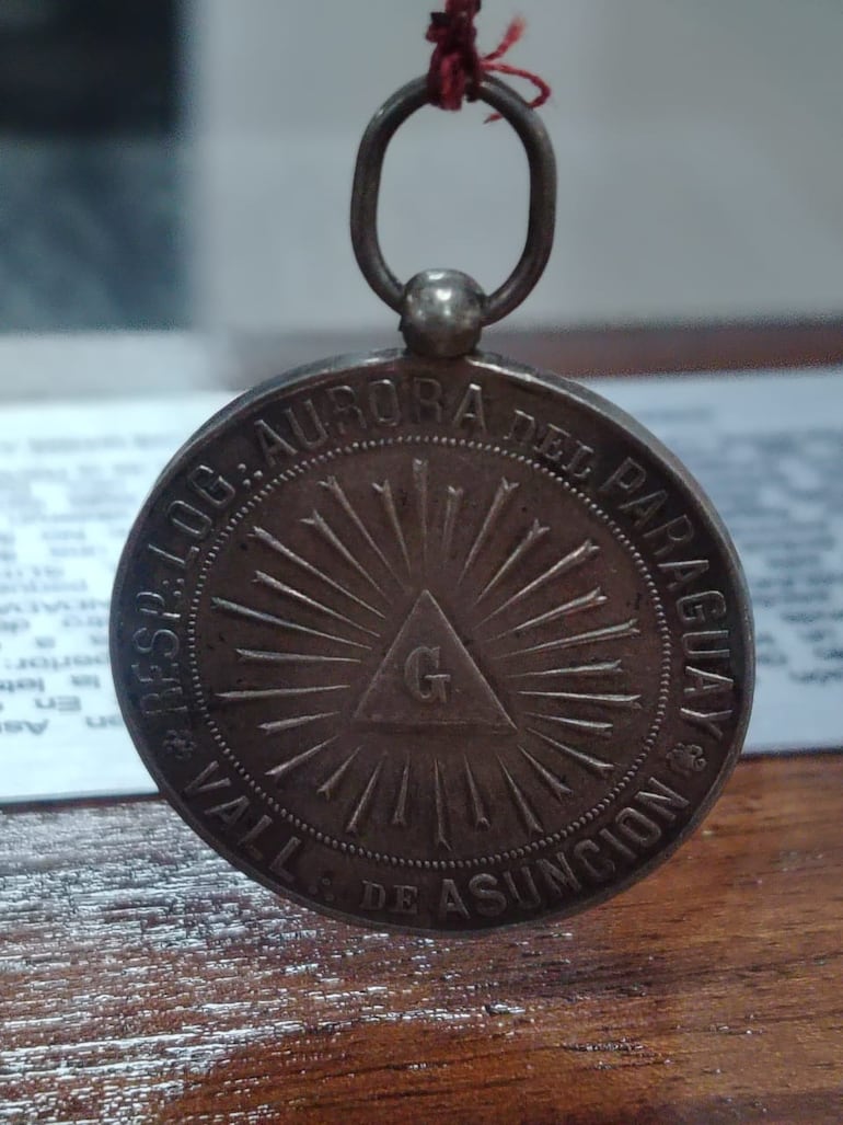 Medalla de Bernardino Caballero.