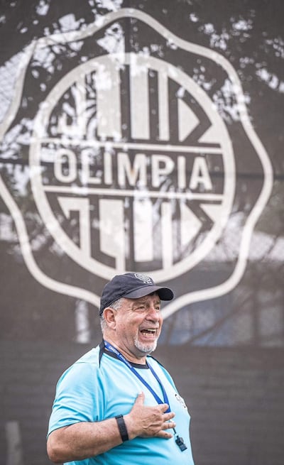 Éver Hugo Almeida Almada (77), La Leyenda.