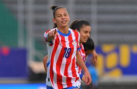 Claudia Martínez, la paraguaya de 17 años que deslumbró en la Copa América marcando seis goles en cuatro partidos es la mayor goleadora del certamen.