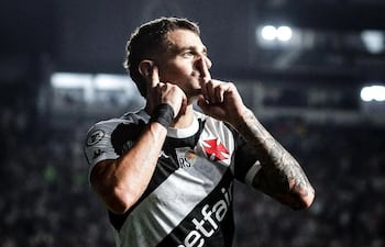 El experimentado delantero argentino Pablo Ezequiel Vegetti (37 años), en la mira de Cerro Porteño.