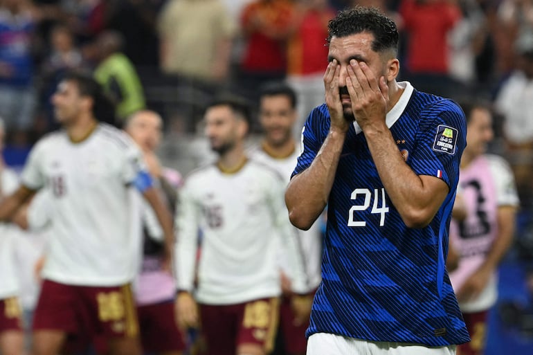 El mediocampista Rayan Cherki fue aún más rotundo al afirmar que la Roja  fue “mejor” que los Bleus “en todos los aspectos del juego”.
