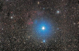 Imagen amateur de Gamma Cassiopeiae y la nebulosidad asociada en IC 63 e IC 59. Tomada con un Sky-Watcher 130P-DS, trípode EQ3 y una Canon EOS 450D modificada para astrofotografía.