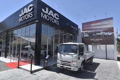 JAC Motors inauguró su nueva sede sobre Avda. Madame Lynch.