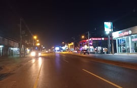 Vecinos de Ñemby alertan sobre carreras ilegales y caos nocturno en la Ruta PY01.