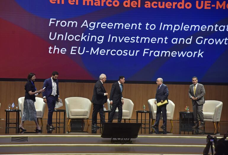 Este viernes, se abordó el temario “Del acuerdo a la implementación: impulsando la inversión y el crecimiento Unión Europea-Mercosur”, en el marco de la Asamblea del Banco Interamericano de Desarrollo (BID)