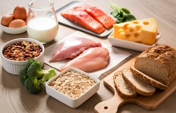 Proteínas y carbohidratos.