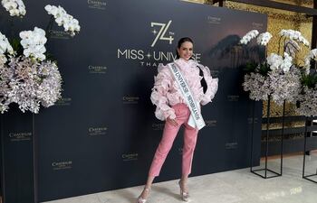 La representante de Países Bajos posa este lunes, en Bangkok (Tailandia).