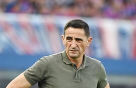 Manolo Jiménez, entrenador de Cerro Porteño.