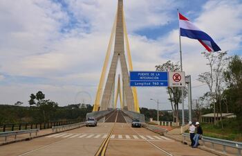 Puente de la Integración.