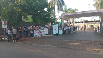 Los trabajadores del Hospital Pediátrico reclaman una respuesta del Ministerio de Salud Pública y Bienestar Social (MSPBS), ya que de no ser así continuarán con las medidas.