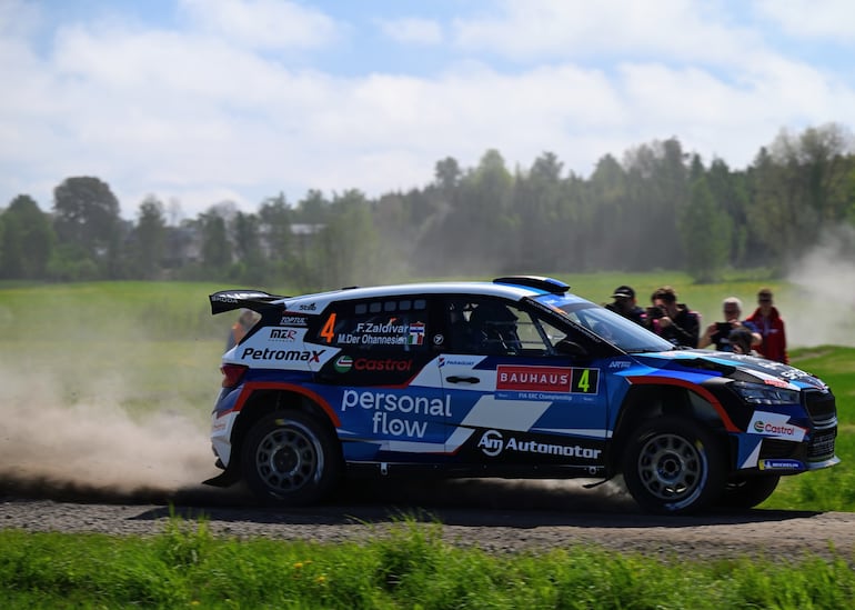 Así transitaron hoy Fau Zaldívar y Marcelo der Ohannesian con el Škoda Fabia RS Rally2 #4.