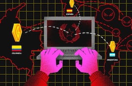 Laptop con manos manipulando el teclado, rodeada de iconos de criptomonedas y un mapa de países como España, Colombia y Argentina.