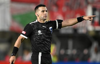 El árbitro Derlis López tendrá a su cargo la conducción del duelo entre Libertad y Guaraní, el "plato fuerte" de la decimocuarta ronda del torneo Clausura 2026.