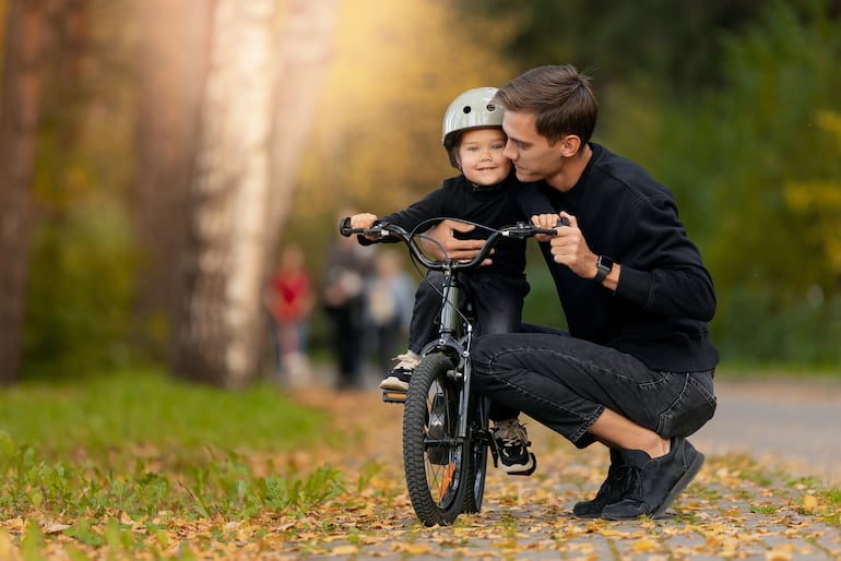 Andar en bici.