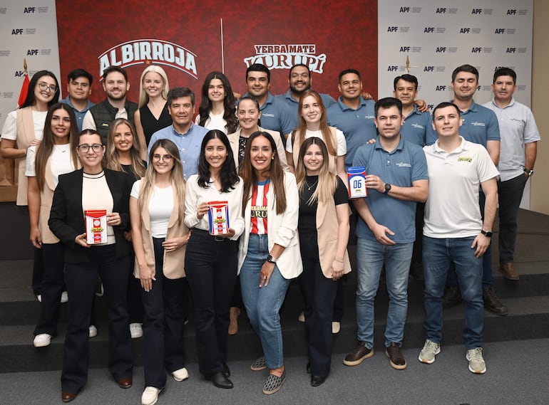 Primer lanzamiento de la APF en el año mundialístico junto al equipo de Santa Margarita, fabricante de la Yerba Mate Kurupí.
