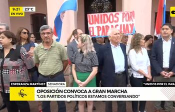 Referentes de partidos de oposición convocan a "gran marcha"