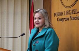 Lilian Samaniego (ANR, Independiente), senadora.