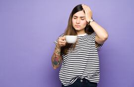 ¿Tu taza de la mañana está curando tu dolor de cabeza o provocando el efecto rebote?
