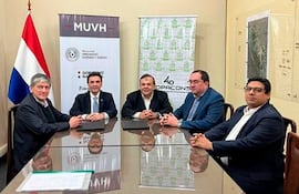 Un importante convenio firmó Copacons y MUVH.