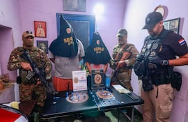 SENAD desmantela dos focos de microtráfico en Sajonia y detiene a tres presuntos distribuidores.