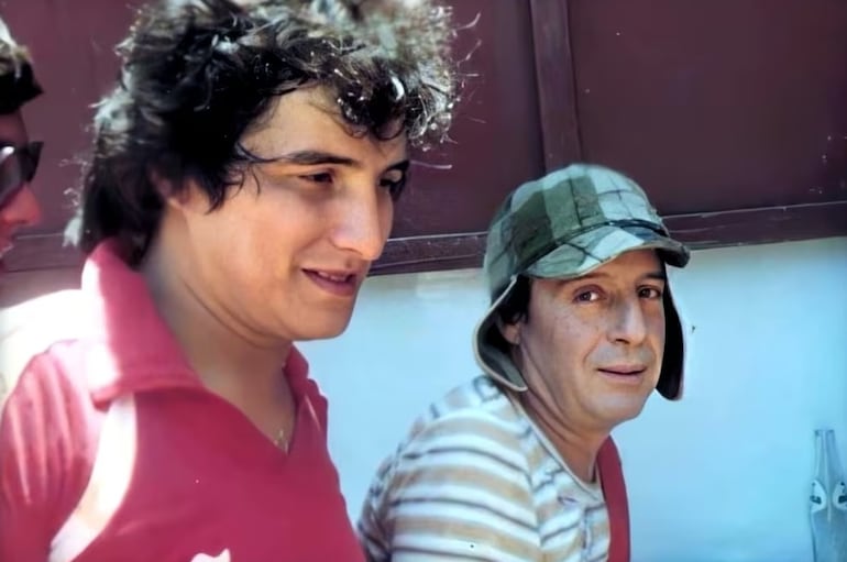 Luis Amado Solís junto a Roberto Gómez Bolaños.