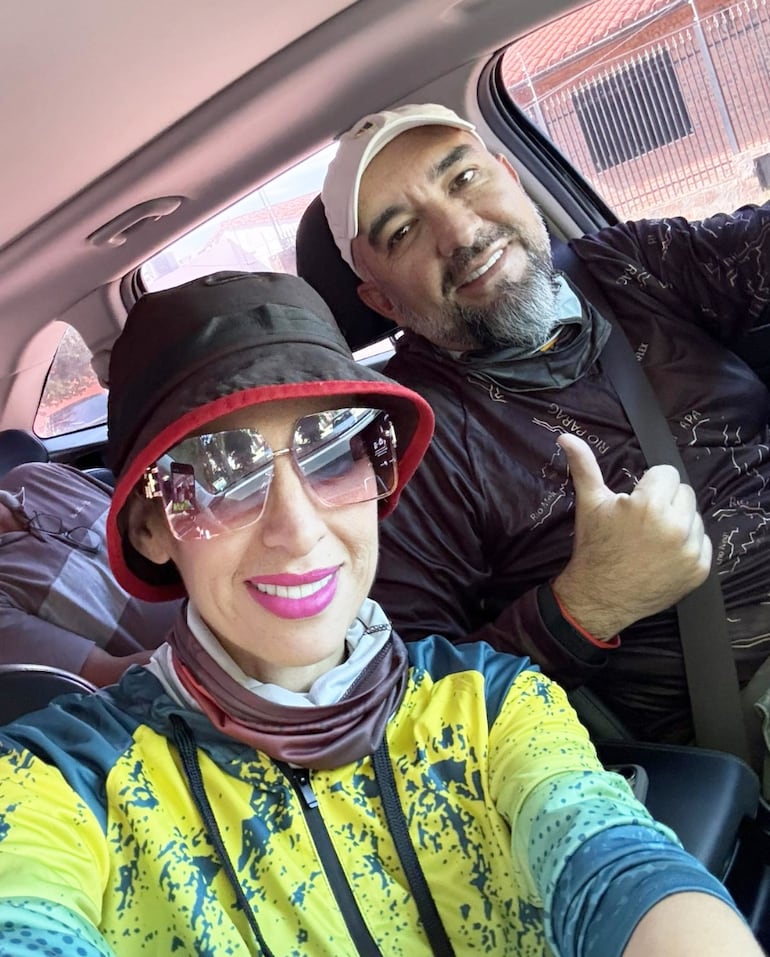 El exdiputado Orlando Arévalo y su esposa, Carolina González.