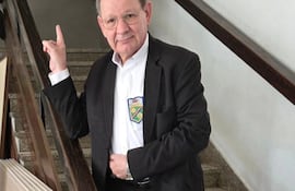 La fotografía que compartió Carlos Martini sobre su visita al colegio Cristo Rey.