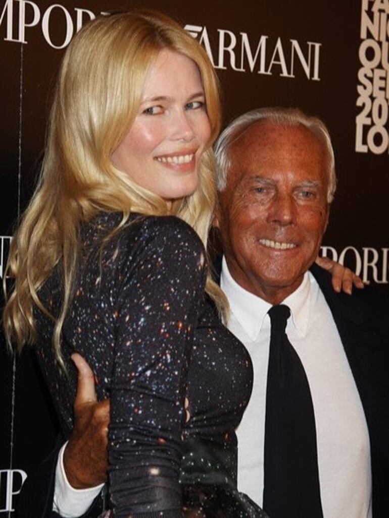 Claudia Schiffer y el legendario Giorgio Armani. (Instagram/Claudia Schiffer)