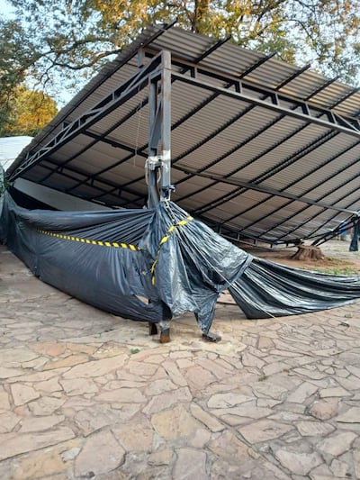 El tinglado se vino abajo con la primera tormenta del año en la Escuela María Felicidad González, de Asunción.