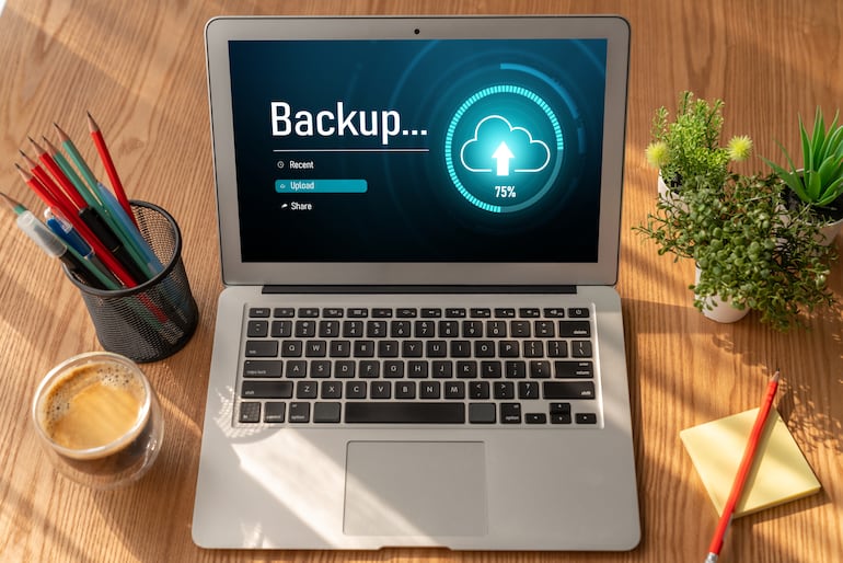 Concepto de Backup o copia de seguridad, imagen ilustrativa.