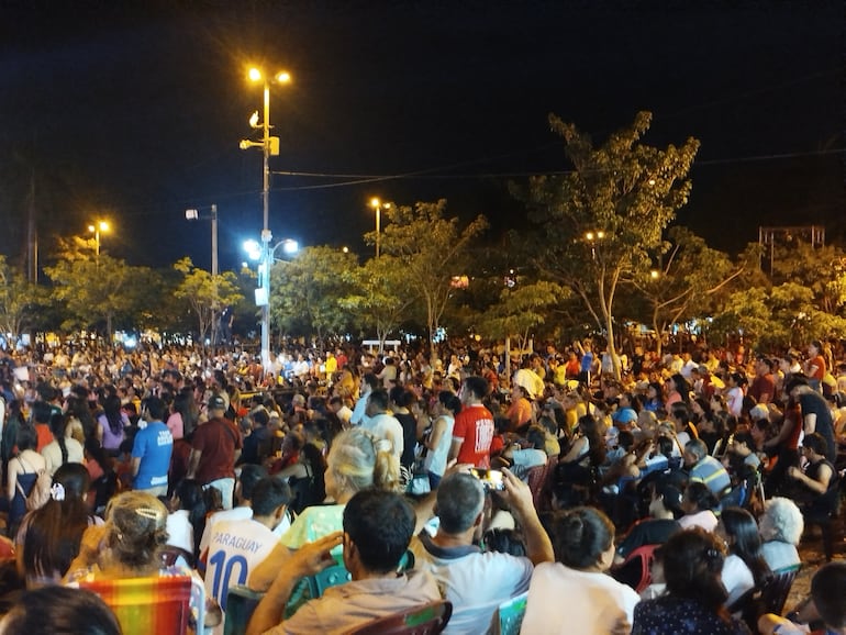 Serenata a Caacupé reunió a grandes artistas y emocionó a miles de peregrinos