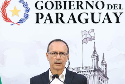 Fotografía cedida por la Presidencia de Paraguay del ministro de defensa de Paraguay, Óscar González.