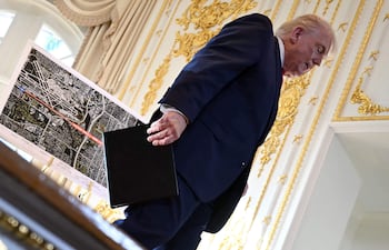 El presidente de Estados Unidos, Donald Trump, tras una ceremonia de inauguración en el salón de baile de Mar-a-Lago en Palm Beach, Florida, esta semana.
