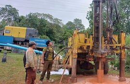 Perforan pozo para enfrentar la acuciante falta de agua en Acahay.