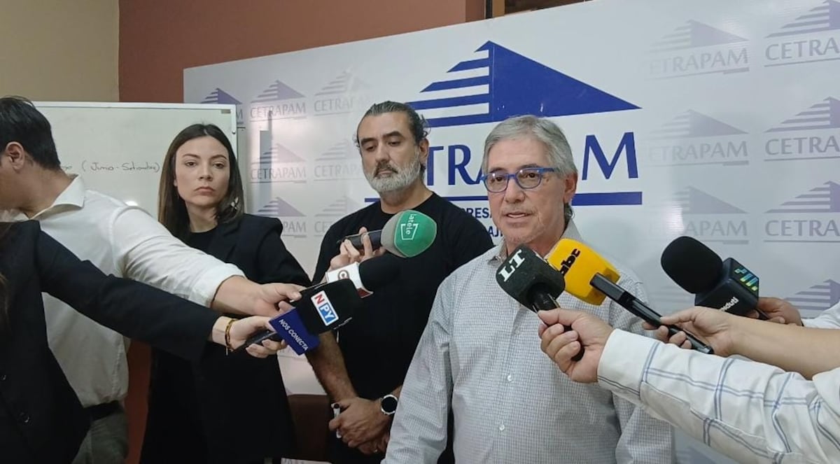 Transportistas anuncian que trabajarán hasta el 30 de noviembre si no se regularizan las deudas
